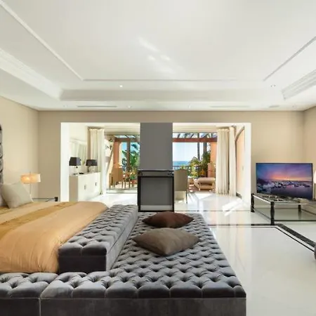 Cubo's Luxury Banus Apartment