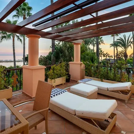 Cubo's Luxury Banus Marbella